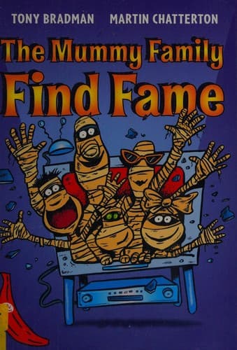 Cover of The mummy family find fame